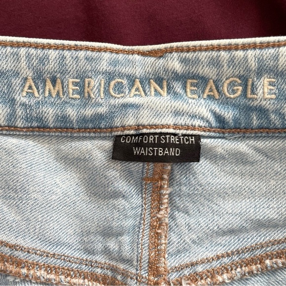 American Eagle Distressed 90’s Boyfriend Jeans High Rise Mom Denim Size 6 - Picture 7 of 8